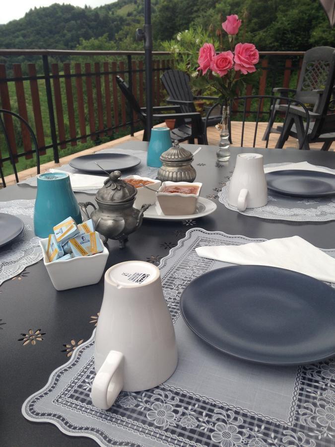 A Casa Di Gianni E Mari Bed and Breakfast Vestone Eksteriør billede